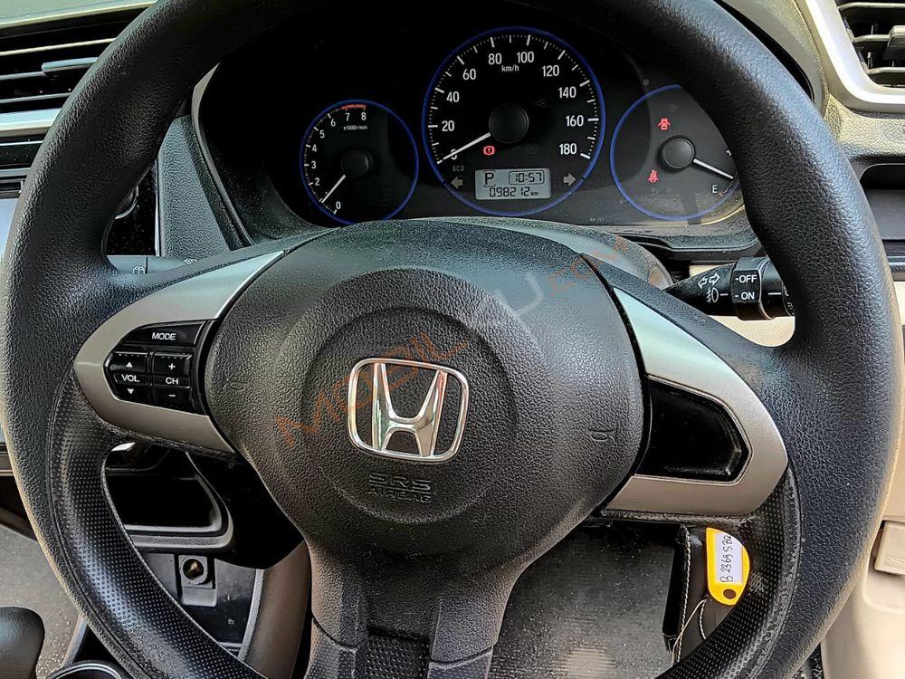 Mobil Honda Mobilio 2017