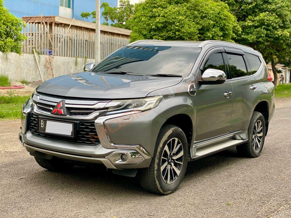 Mobil Mitsubishi Pajero Sport 2016