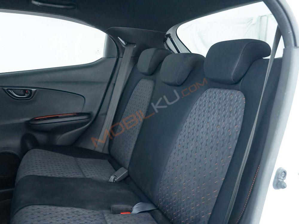 Mobil Honda Brio 2019