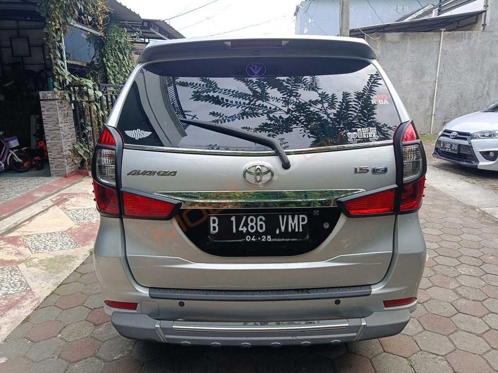 Mobil Toyota Avanza 2016