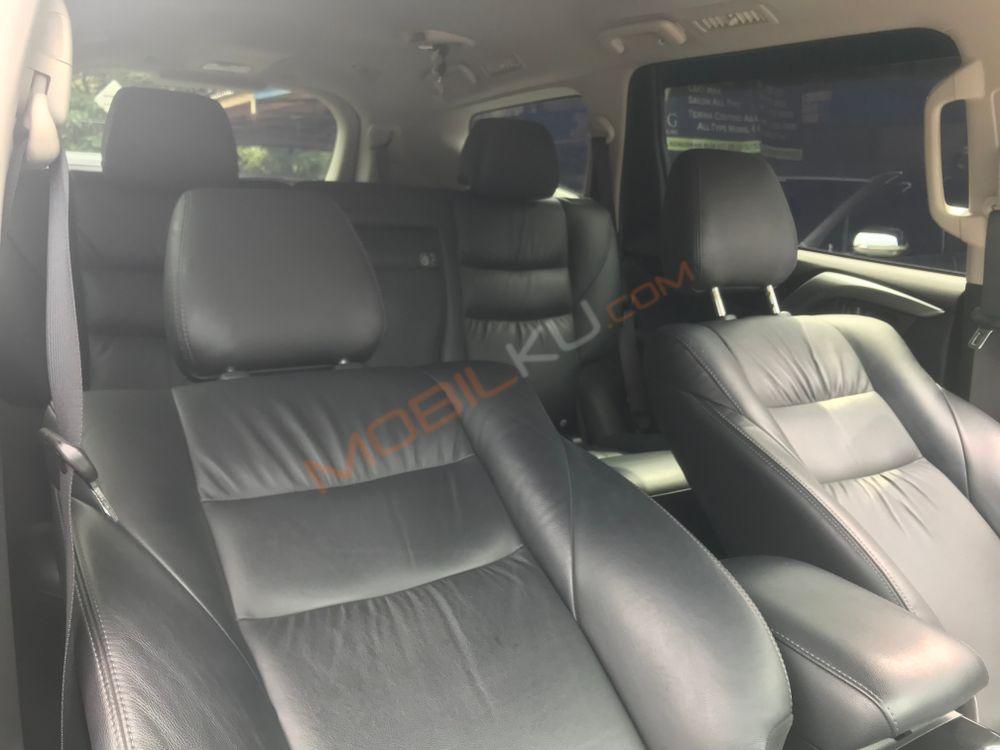 Mobil Mitsubishi Pajero 2019