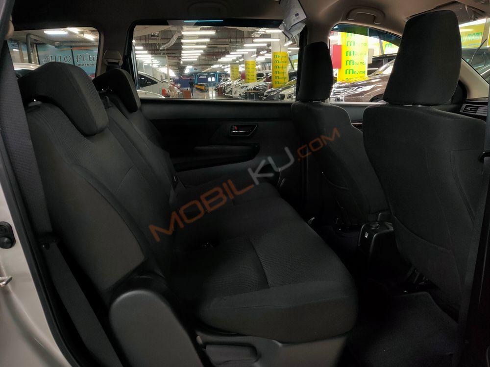 Mobil Suzuki Ertiga 2021