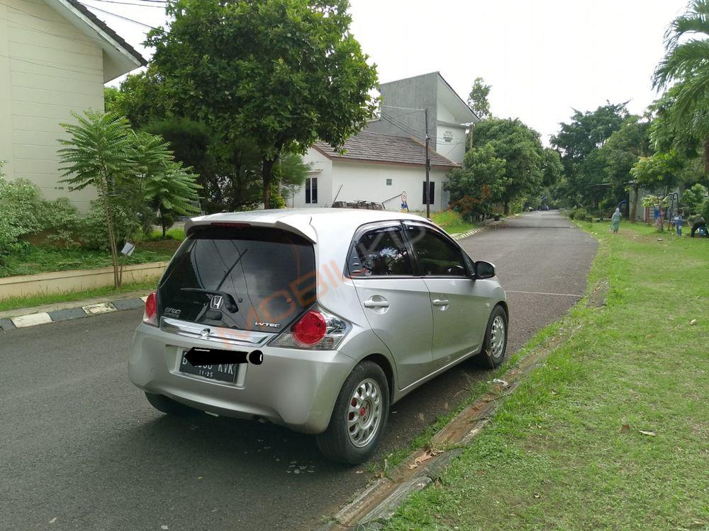 Mobil Honda Brio 2013