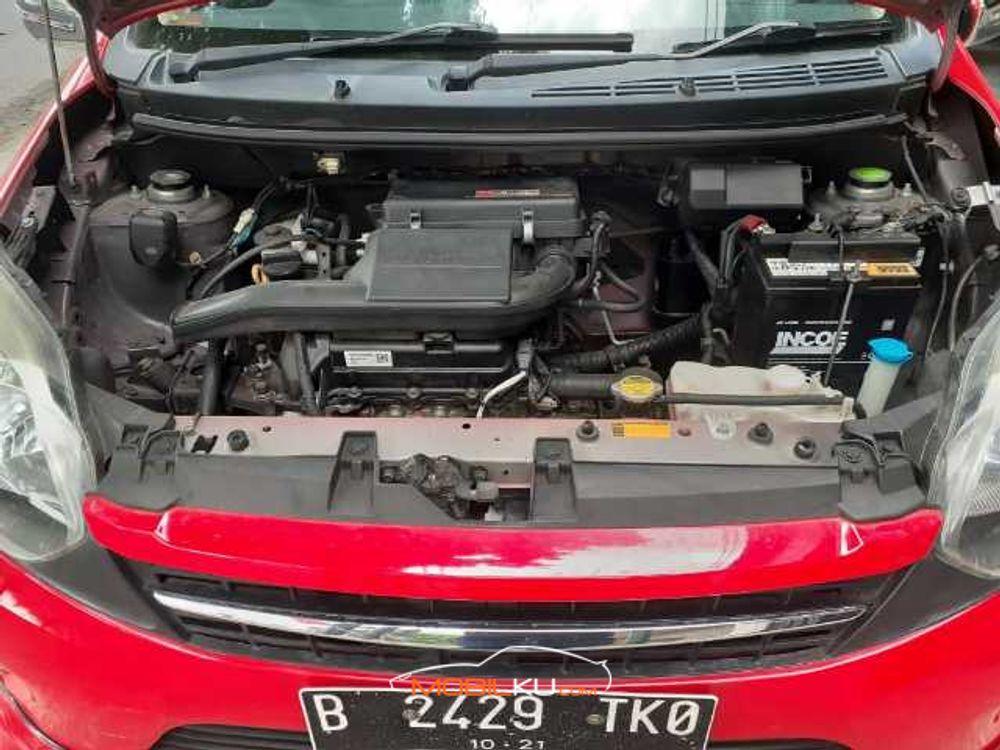Mobil Toyota Agya 2016