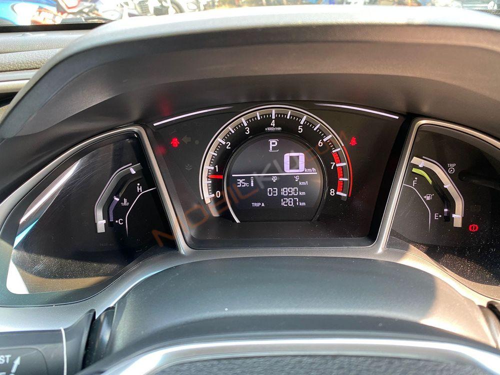 Mobil Honda Civic Sedan 2017