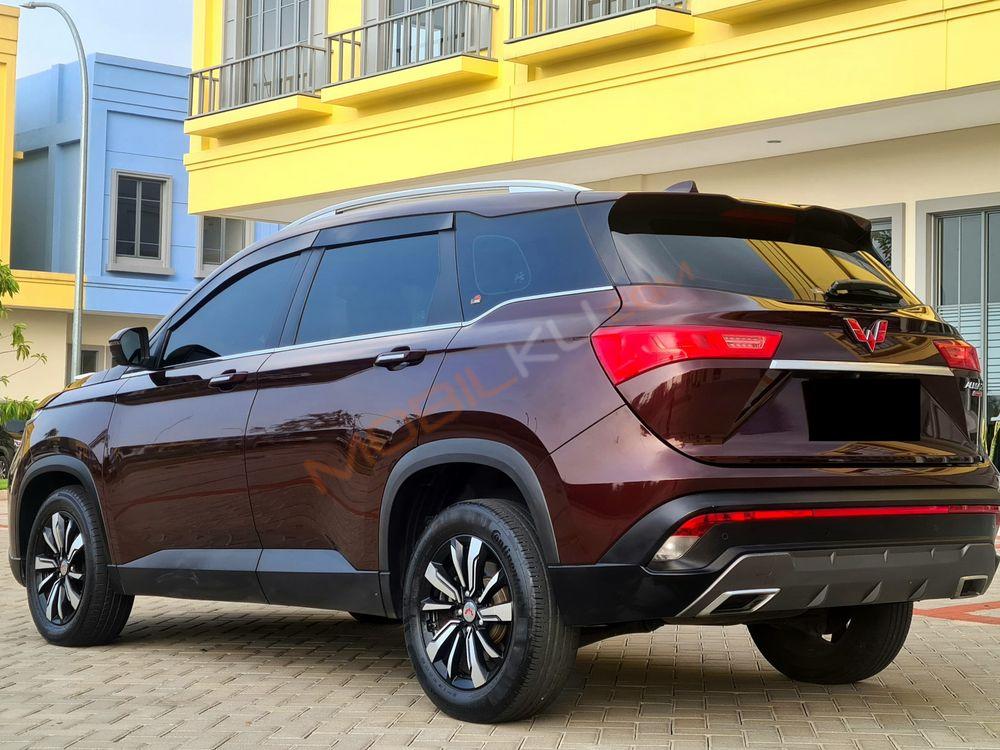 Mobil Wuling Almaz 2019