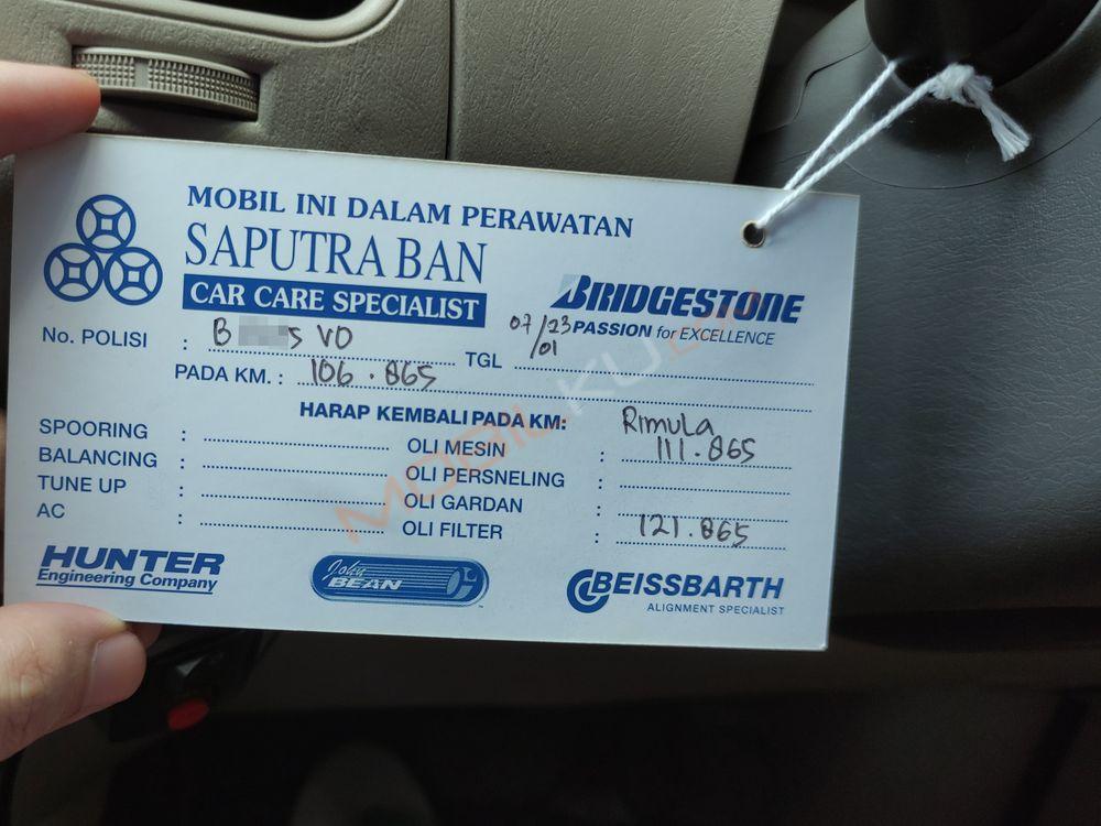 Mobil Toyota Kijang Innova 2012