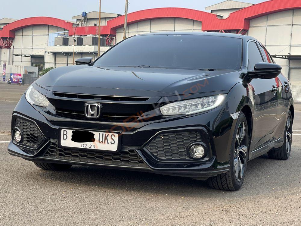 Mobil Honda Civic Hatchback 2018