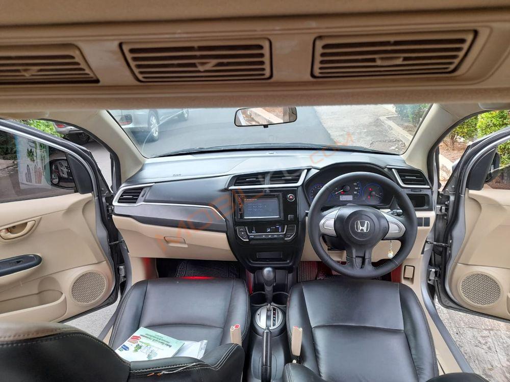 Mobil Honda Mobilio 2016