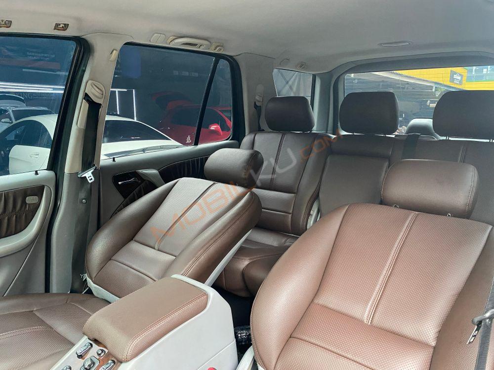 Mobil Mercedes-Benz ML 2002