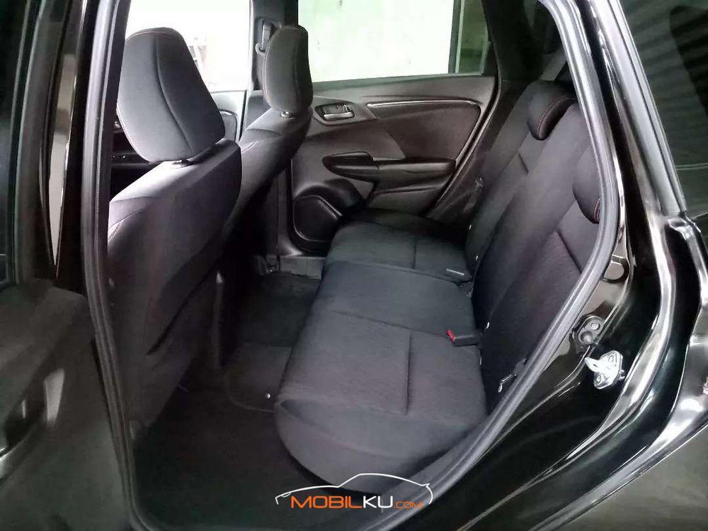Mobil Honda Jazz 2018