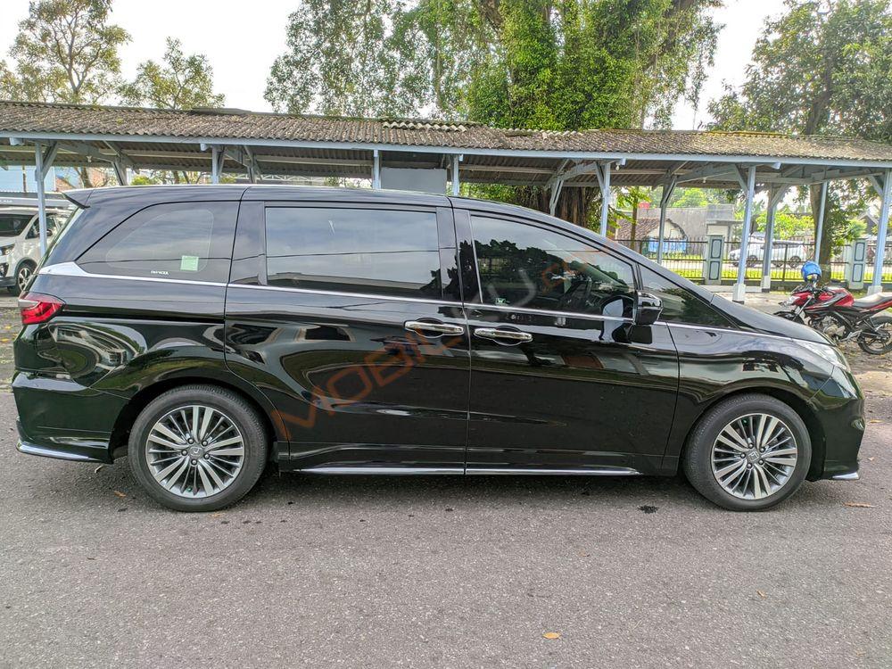 Mobil Honda Odyssey 2018
