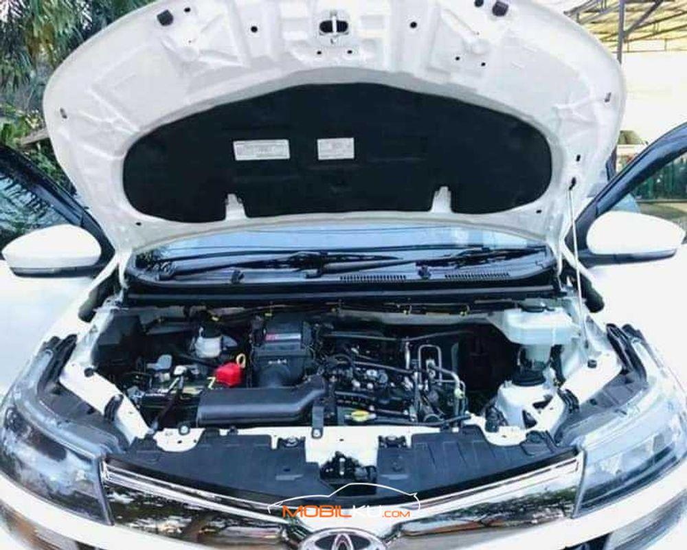 Mobil Toyota Avanza 2020