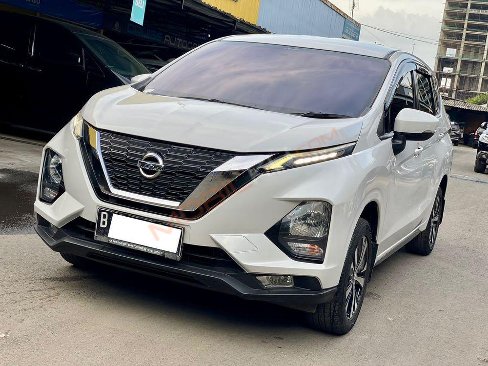 Mobil Nissan Livina 2019