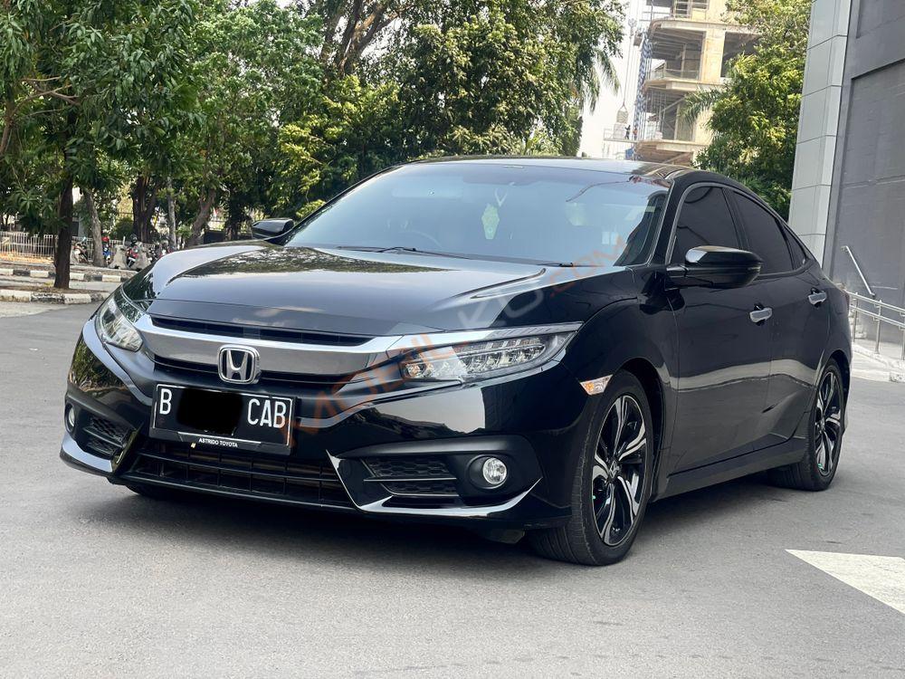 Mobil Honda Civic Sedan 2017