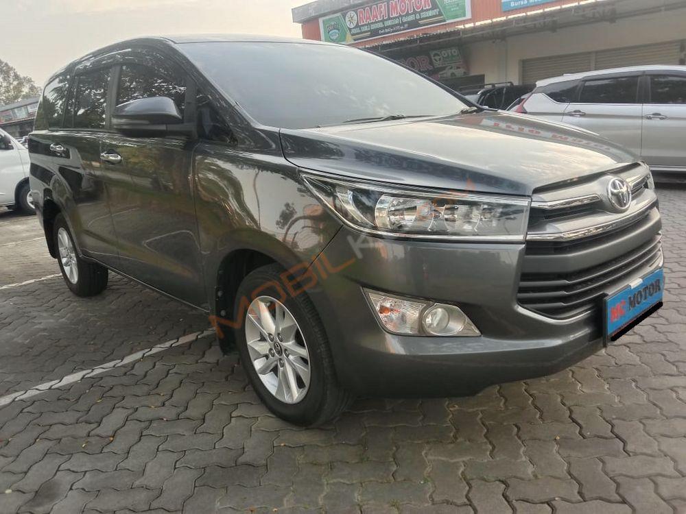 Mobil Toyota Kijang Innova 2020