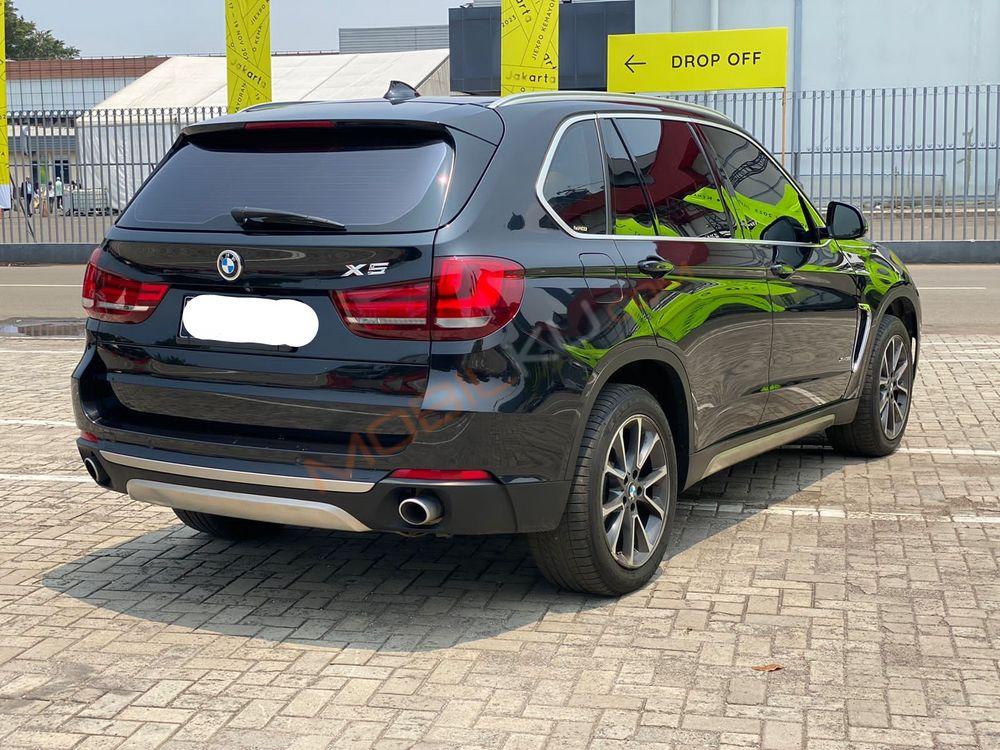 Mobil BMW X5 2015