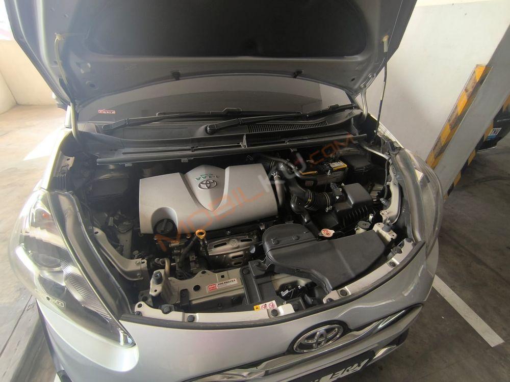 Mobil Toyota Sienta 2020