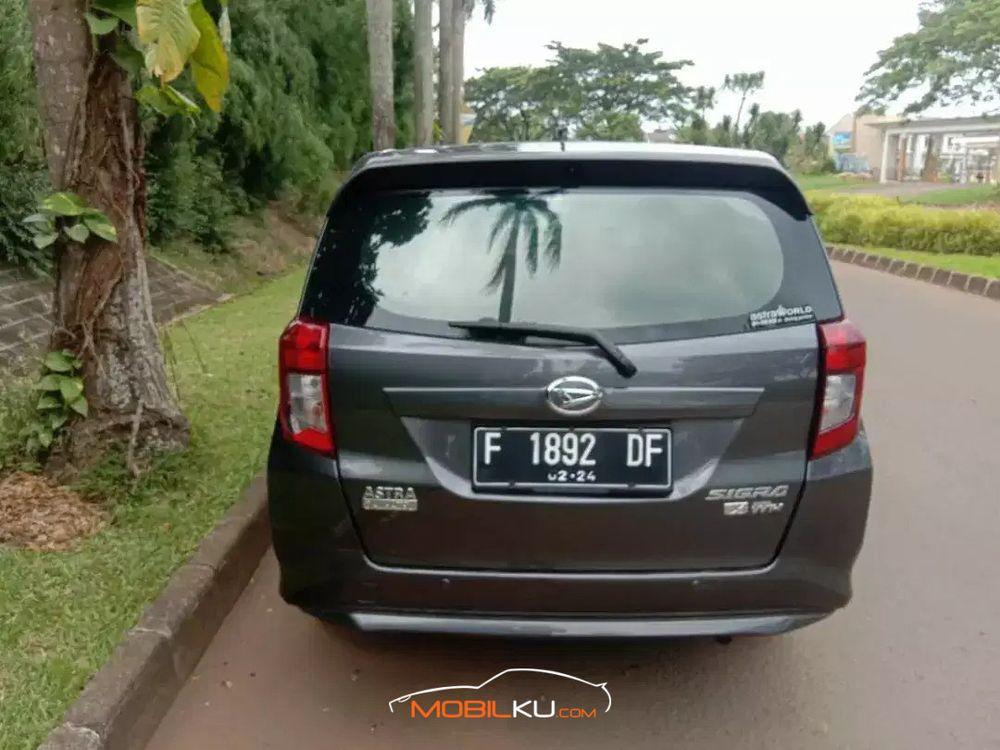 Mobil Daihatsu Sigra 2019