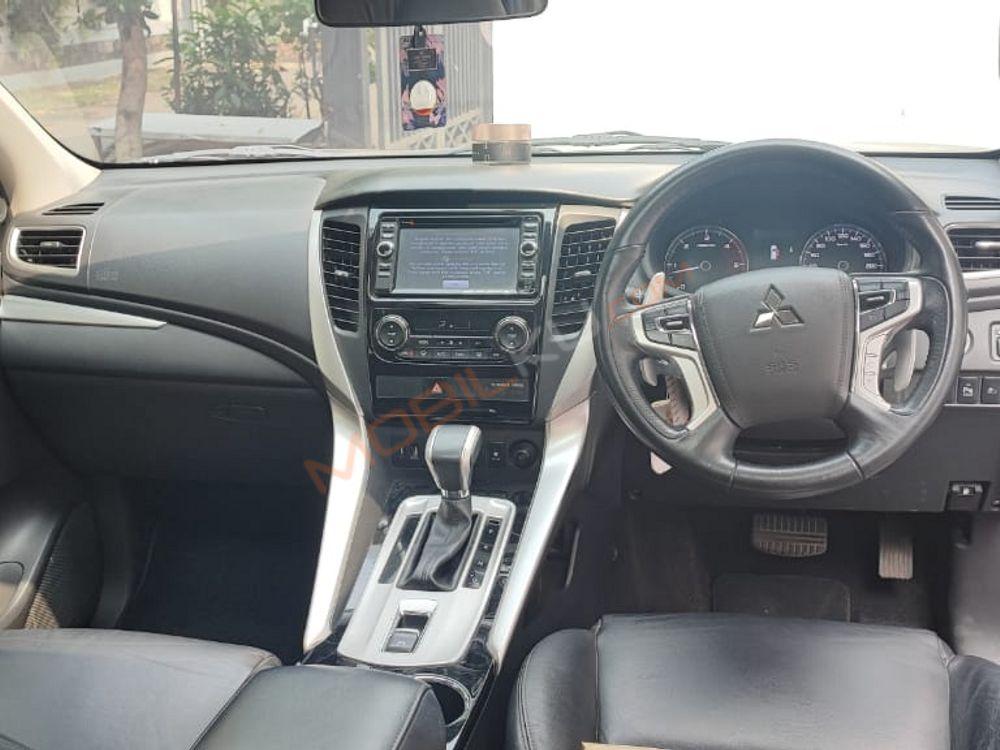 Mobil Mitsubishi Pajero Sport 2018