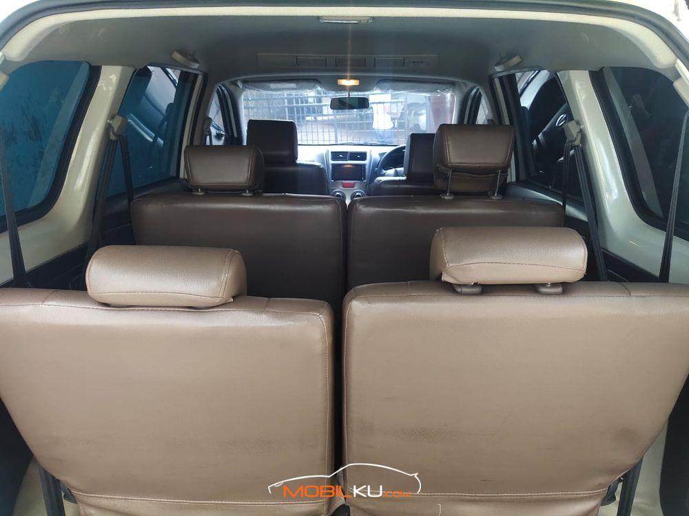 Mobil Daihatsu Xenia 2017