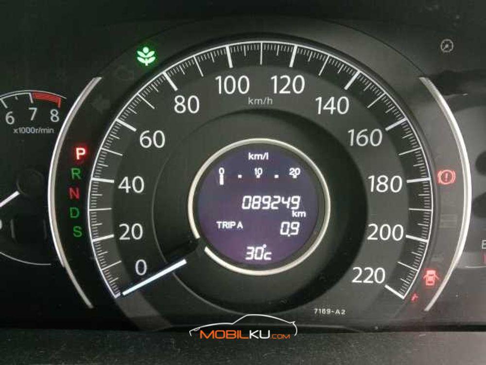 Mobil Honda CR-V 2013