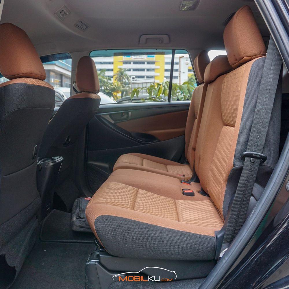 Mobil Toyota Kijang Innova 2019