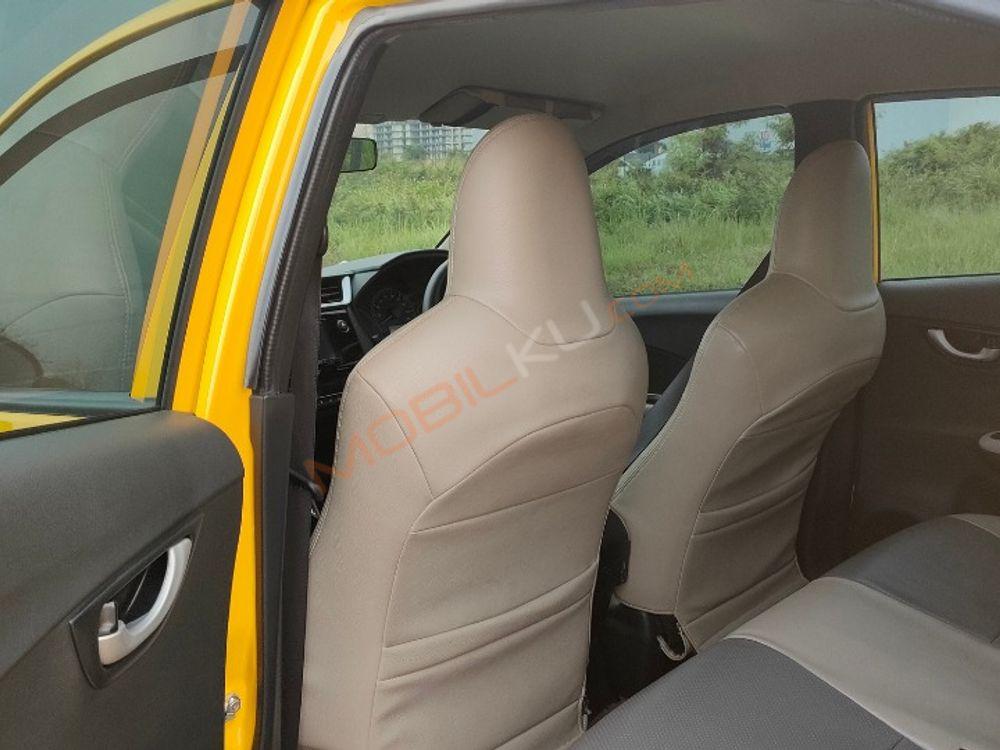 Mobil Honda Brio 2018