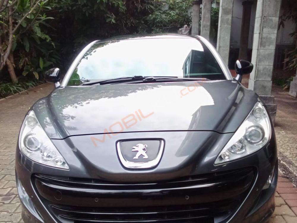 Mobil Peugeot RCZ 2012