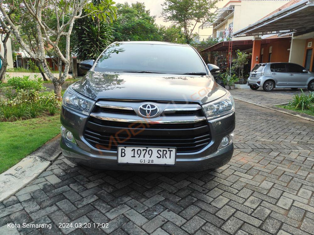 Mobil Toyota Kijang Innova 2017