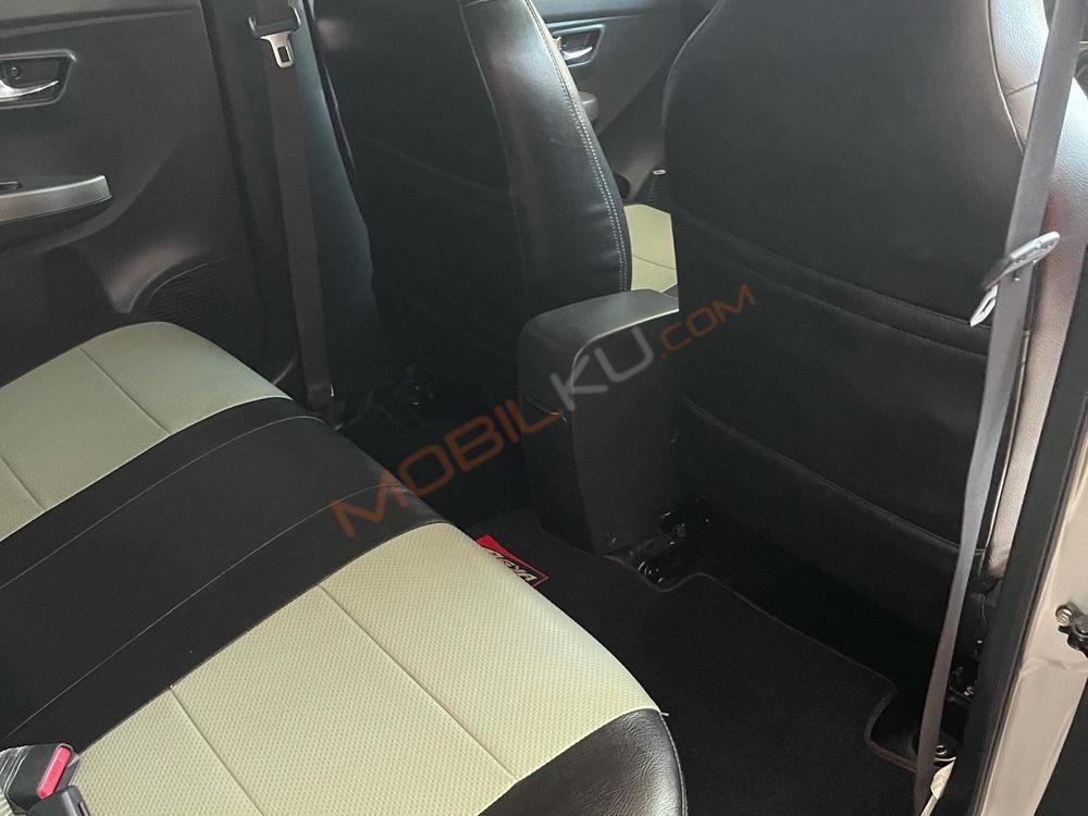 Mobil Toyota Agya 2019