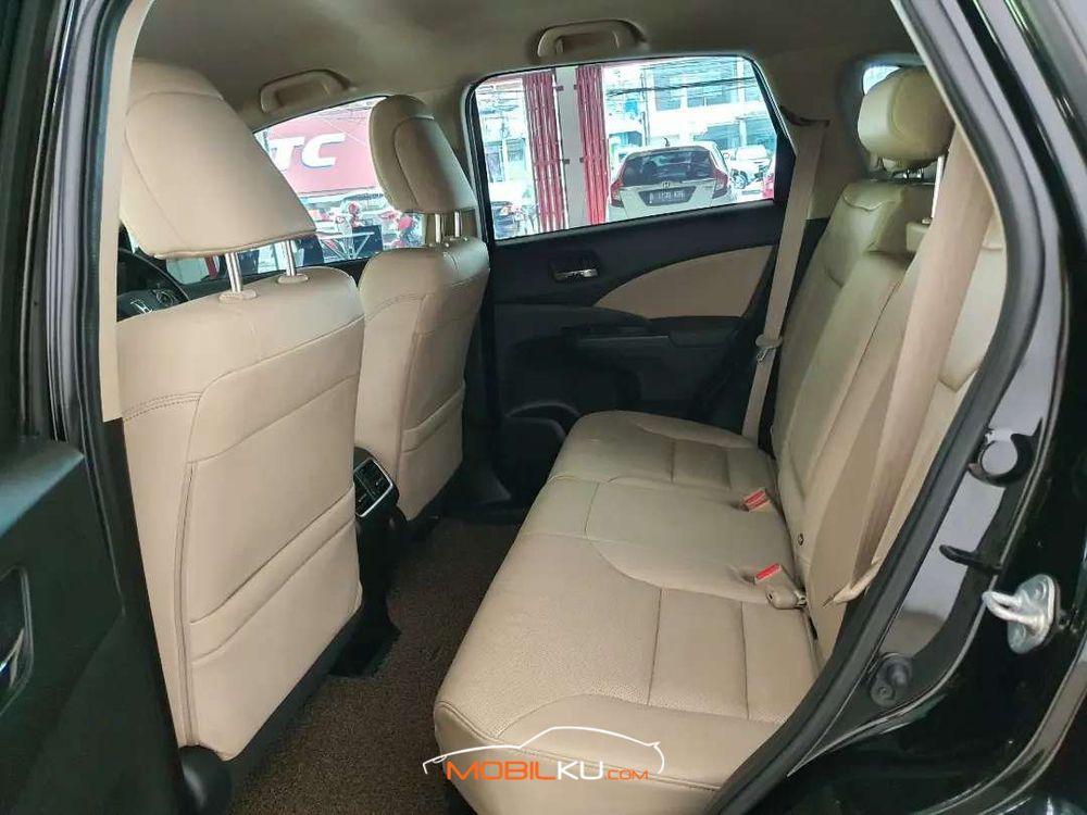 Mobil Honda CR-V 2016