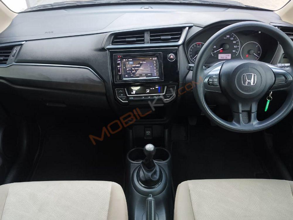 Mobil Honda Mobilio 2021