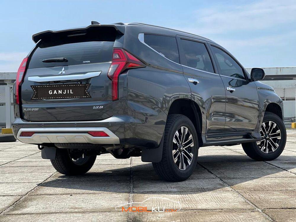 Mobil Mitsubishi Pajero Sport 2021