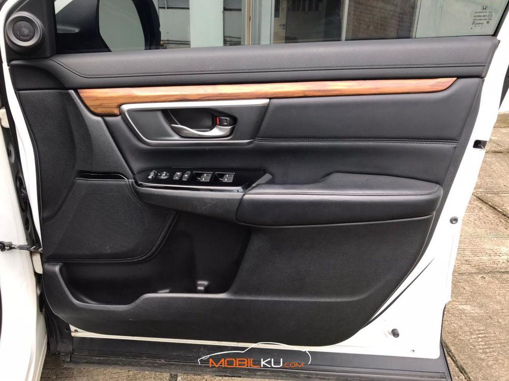 Mobil Honda CR-V 2017