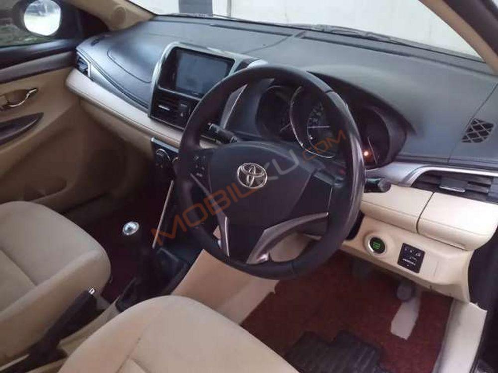 Mobil Toyota Vios 2017