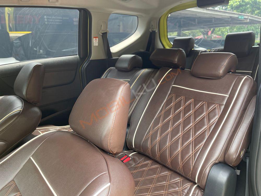 Mobil Toyota Sienta 2021
