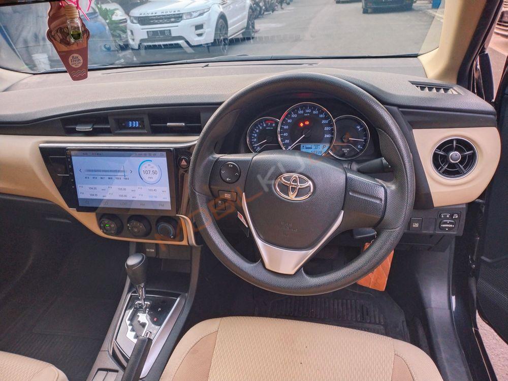 Mobil Toyota Corolla 2018