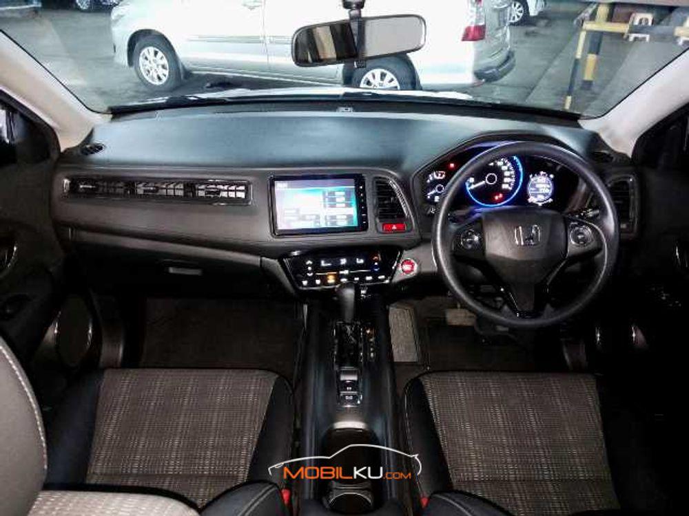 Mobil Honda HR-V 2018