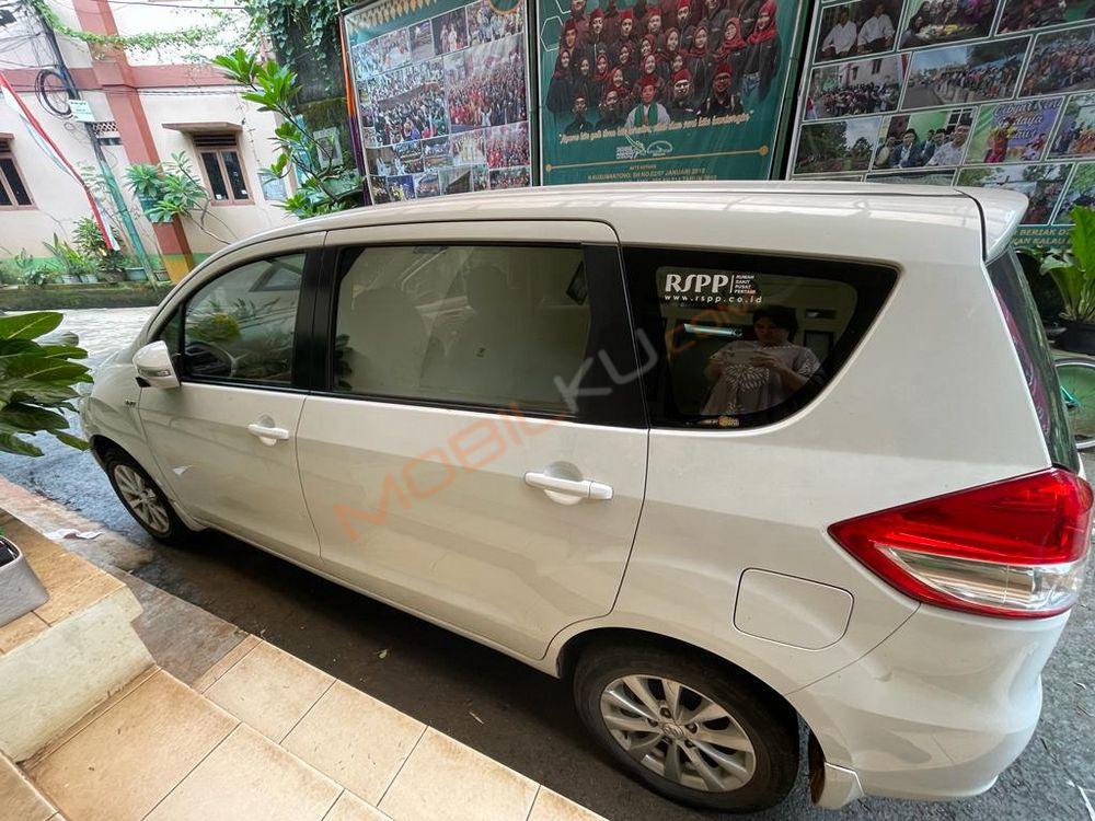 Mobil Suzuki Ertiga 2014