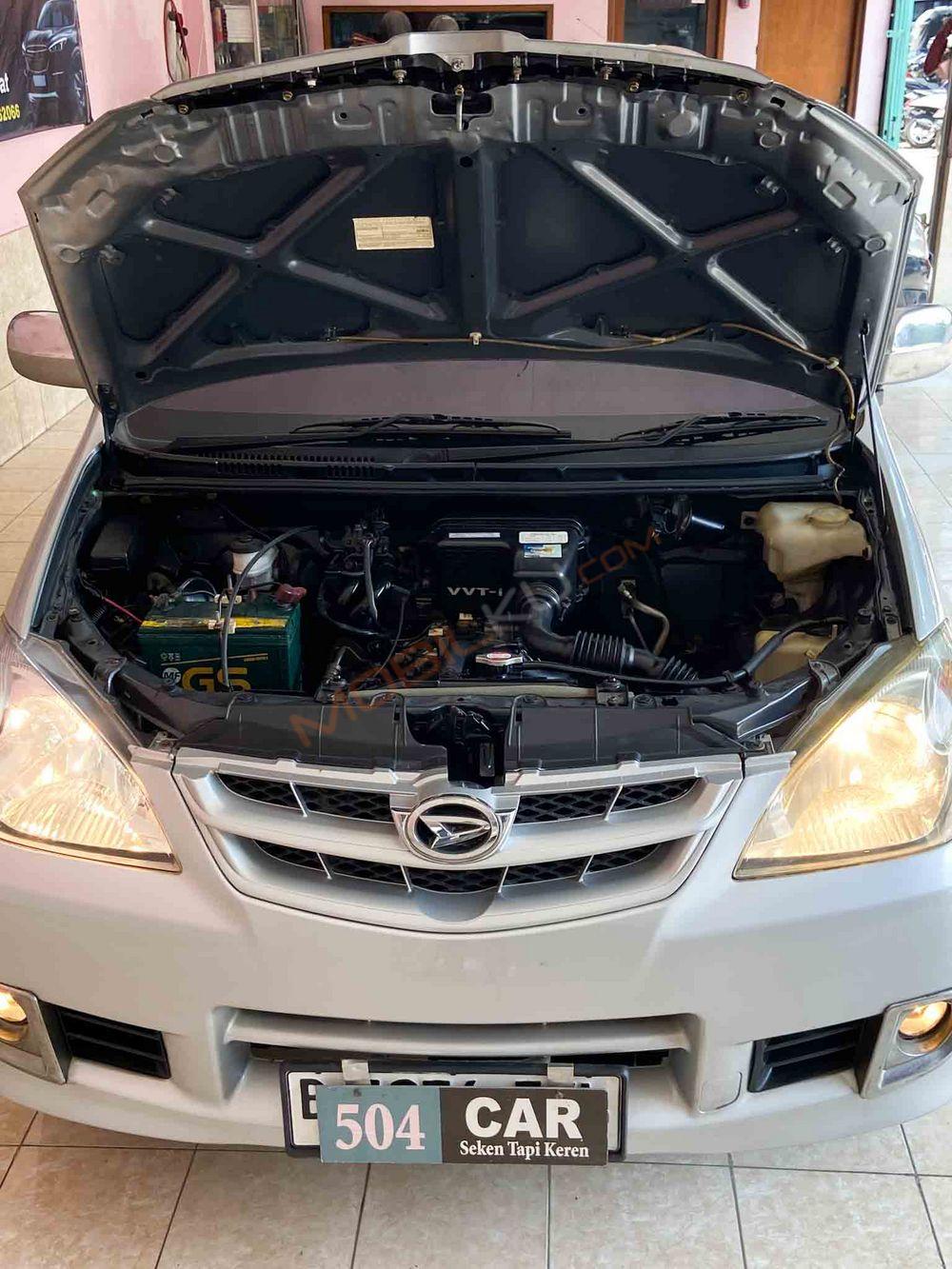 Mobil Daihatsu Xenia 2007