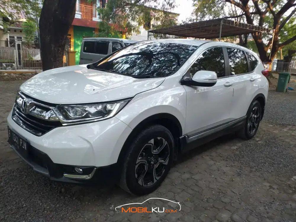 Mobil Honda CR-V 2017