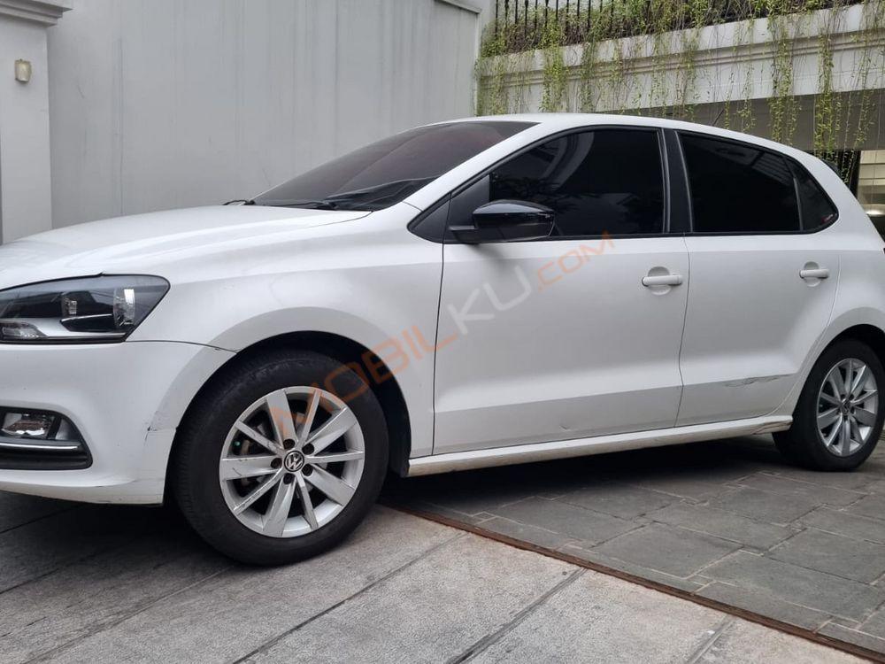 Mobil Volkswagen Polo 2017