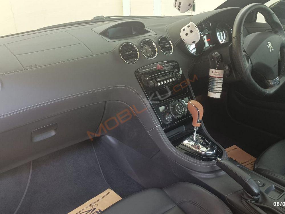 Mobil Peugeot RCZ 2016