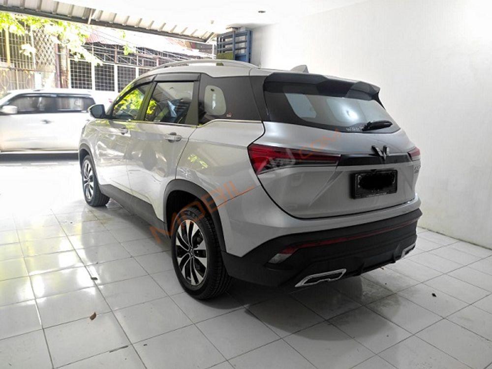 Mobil Wuling Almaz 2021