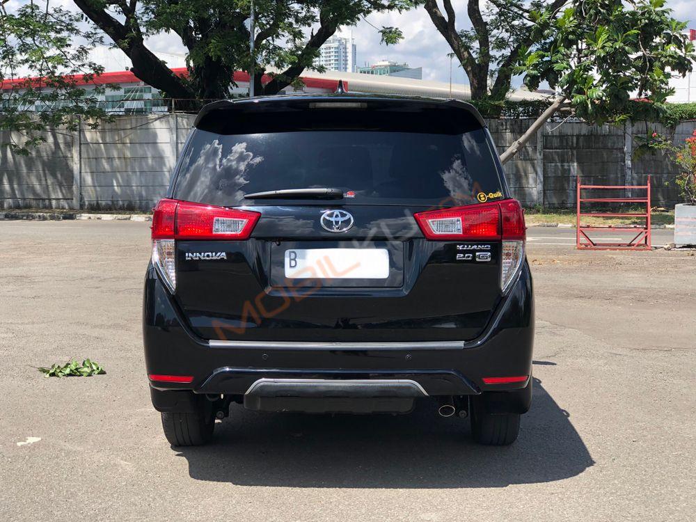 Mobil Toyota Kijang Innova 2020