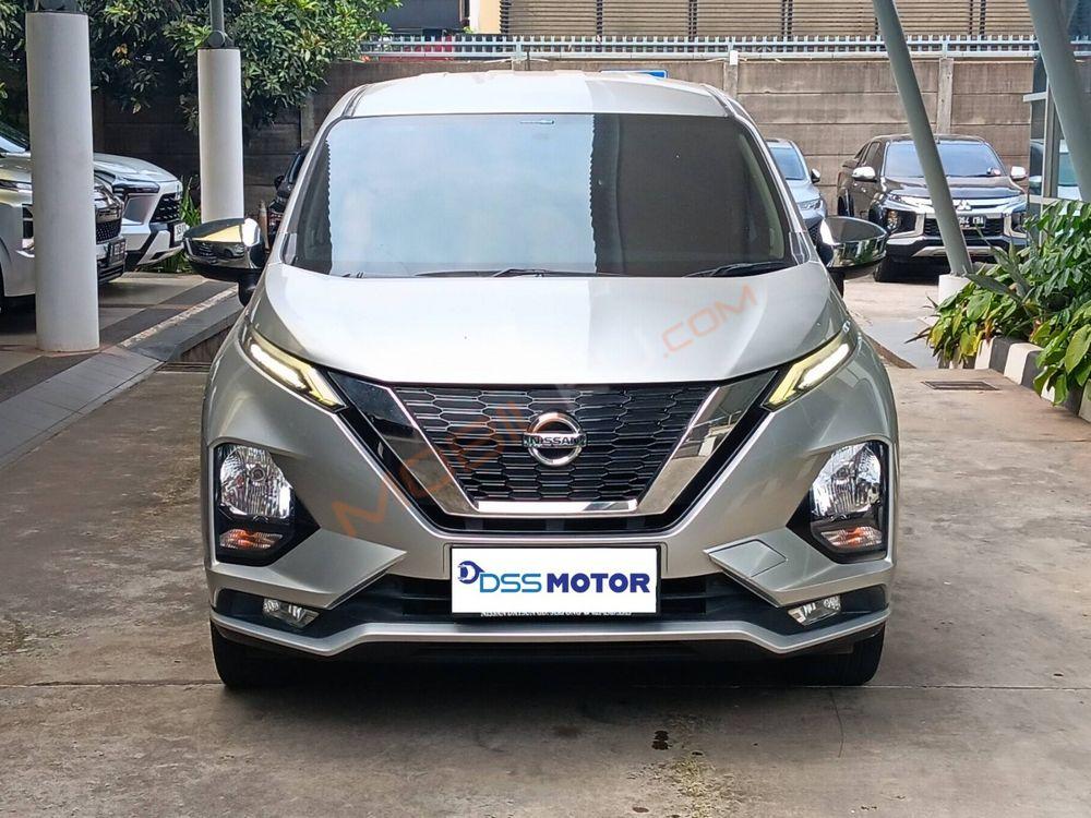 Mobil Nissan Livina 2019