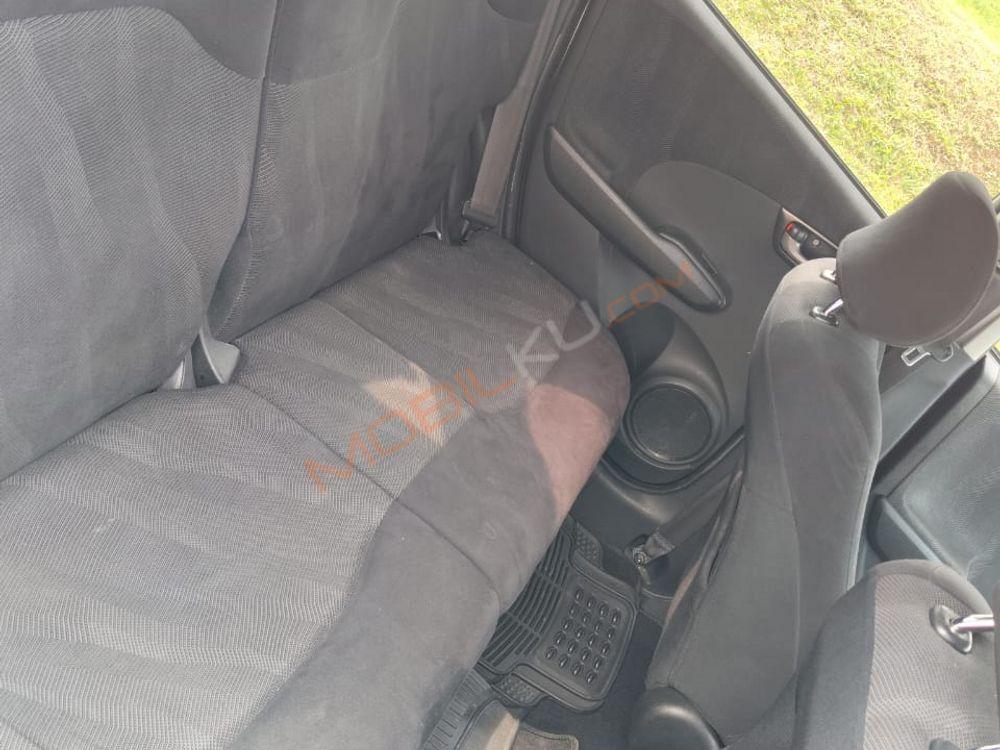 Mobil Honda Jazz 2009