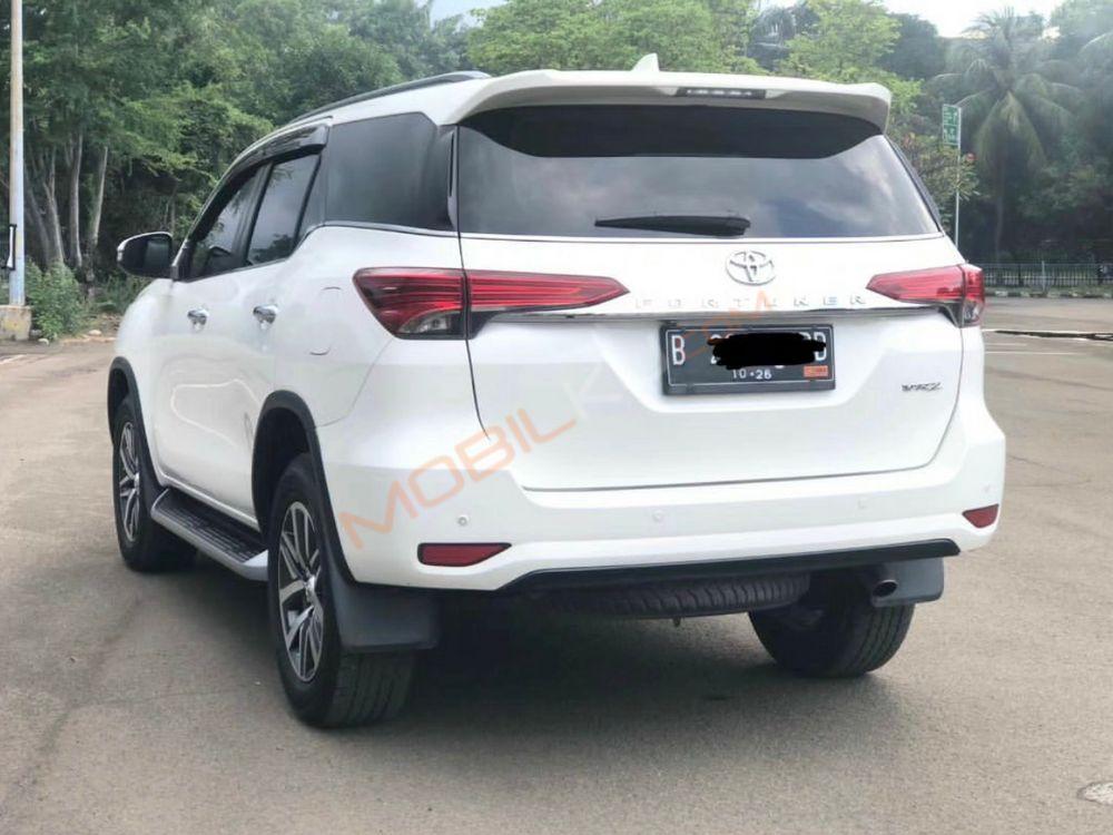 Mobil Toyota Fortuner 2016