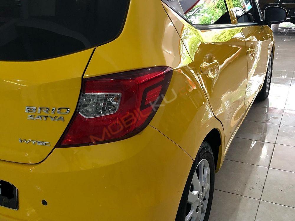 Mobil Honda Brio 2019